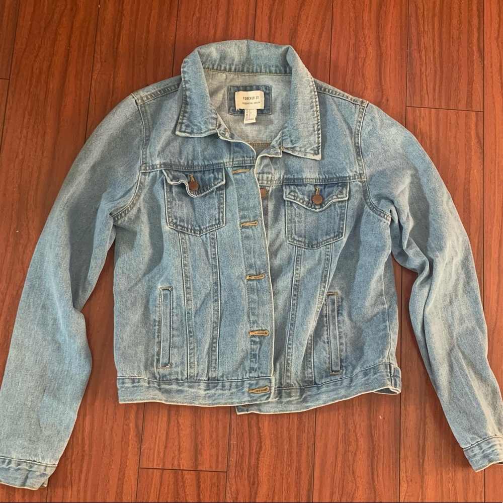 FOREVER 21 - Denim Jacket